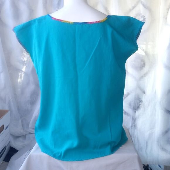 *Mexican embroidery top size small and medium (bag A ) - Picture 2 of 3